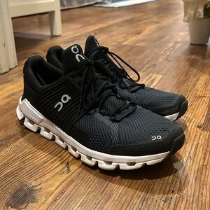 On Cloud Cloudswift Sneakers